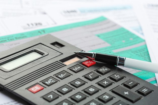 formularios-impuestos-cerca_93675-17832